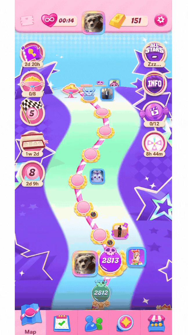 Gif viser hvordan du sjekker og forlater laget ditt i Candy Crush Saga